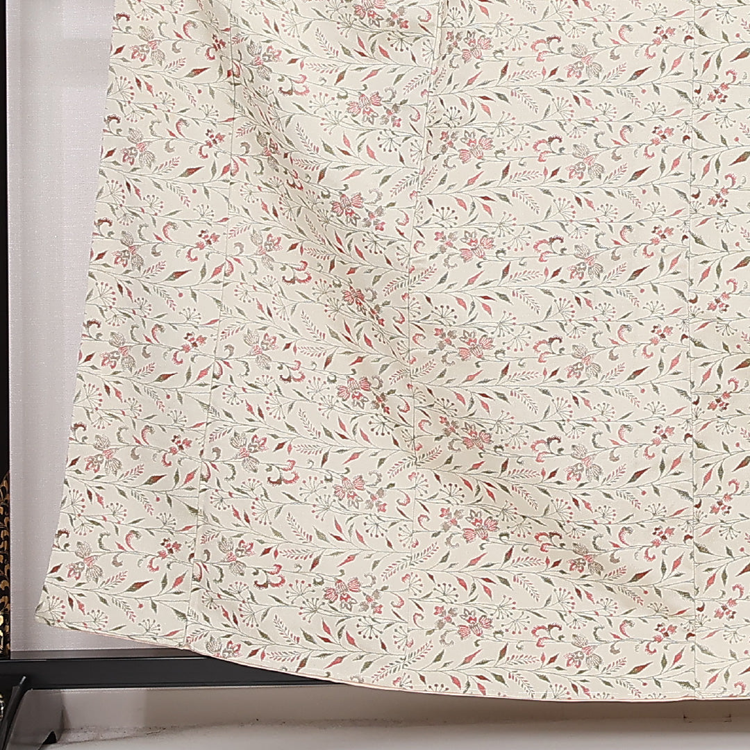 お召 袷 身丈159cm 裄丈63cm Aランク 正絹 バチ衿 Mサイズ インフォーマル しつけ糸 花柄 クリーム系 レトロ 可愛らしい 1265-13147