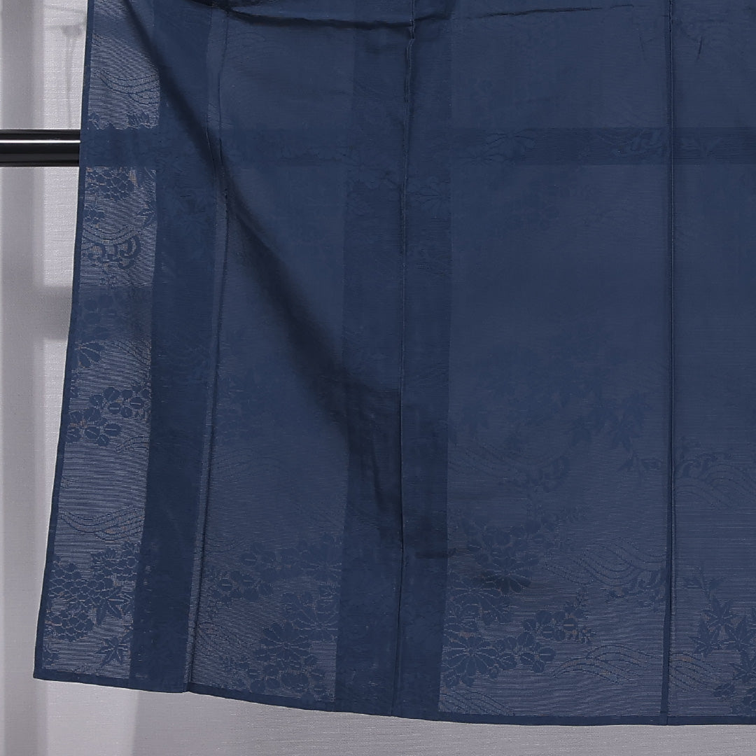 色無地 身丈141cm 裄丈59.5cm Cランク XS 正絹 絽 バチ衿 地紋あり 菊 紅葉 カジュアル 紺系 1214-11876