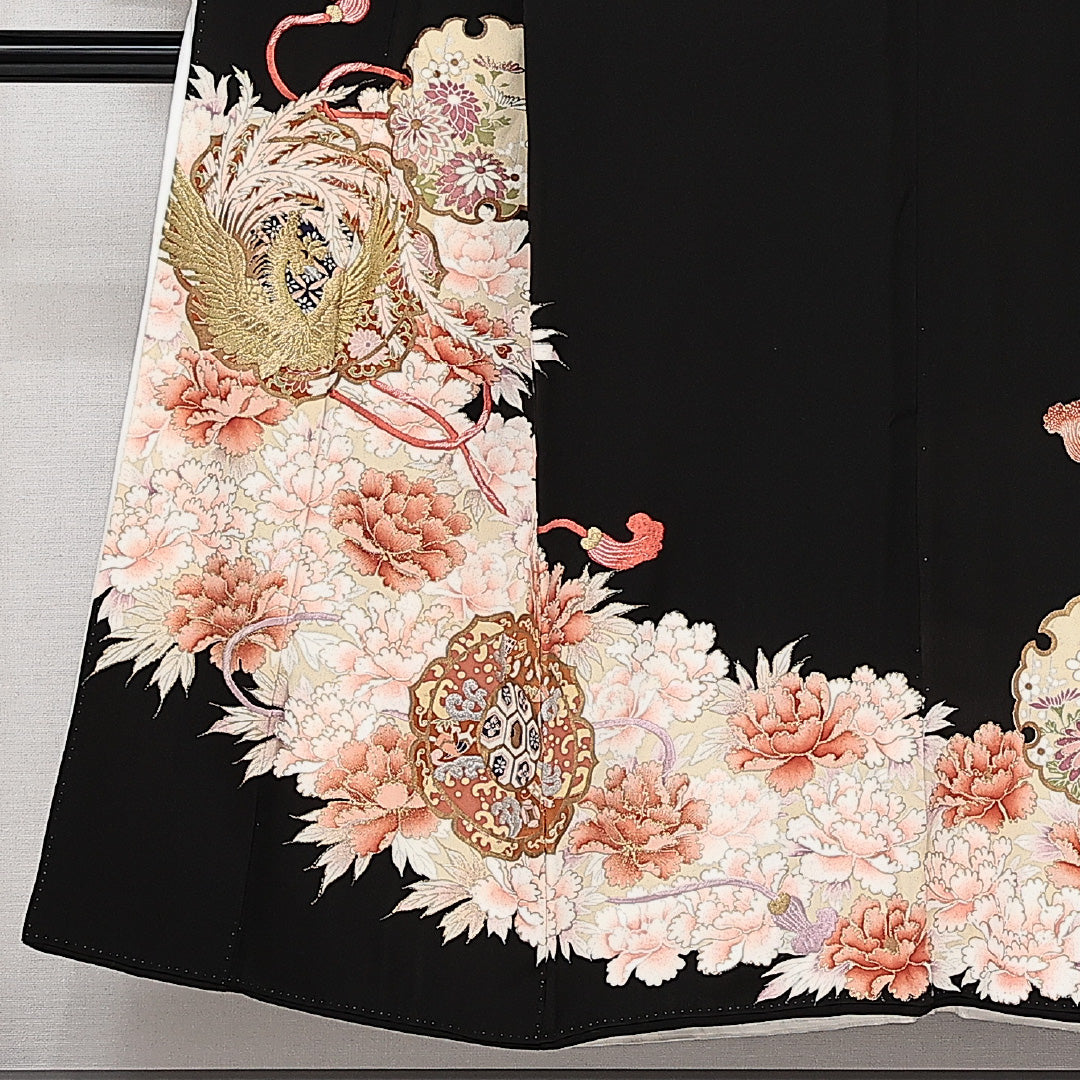 黒留袖 五つ紋 丸に三つ柏 身丈149cm 裄丈62cm Aランク 正絹 袷 比翼 広衿 XS 刺繍 鏡裏鳳凰文 牡丹 フォーマル 芸術的 華やか 黒系 1211-F0604