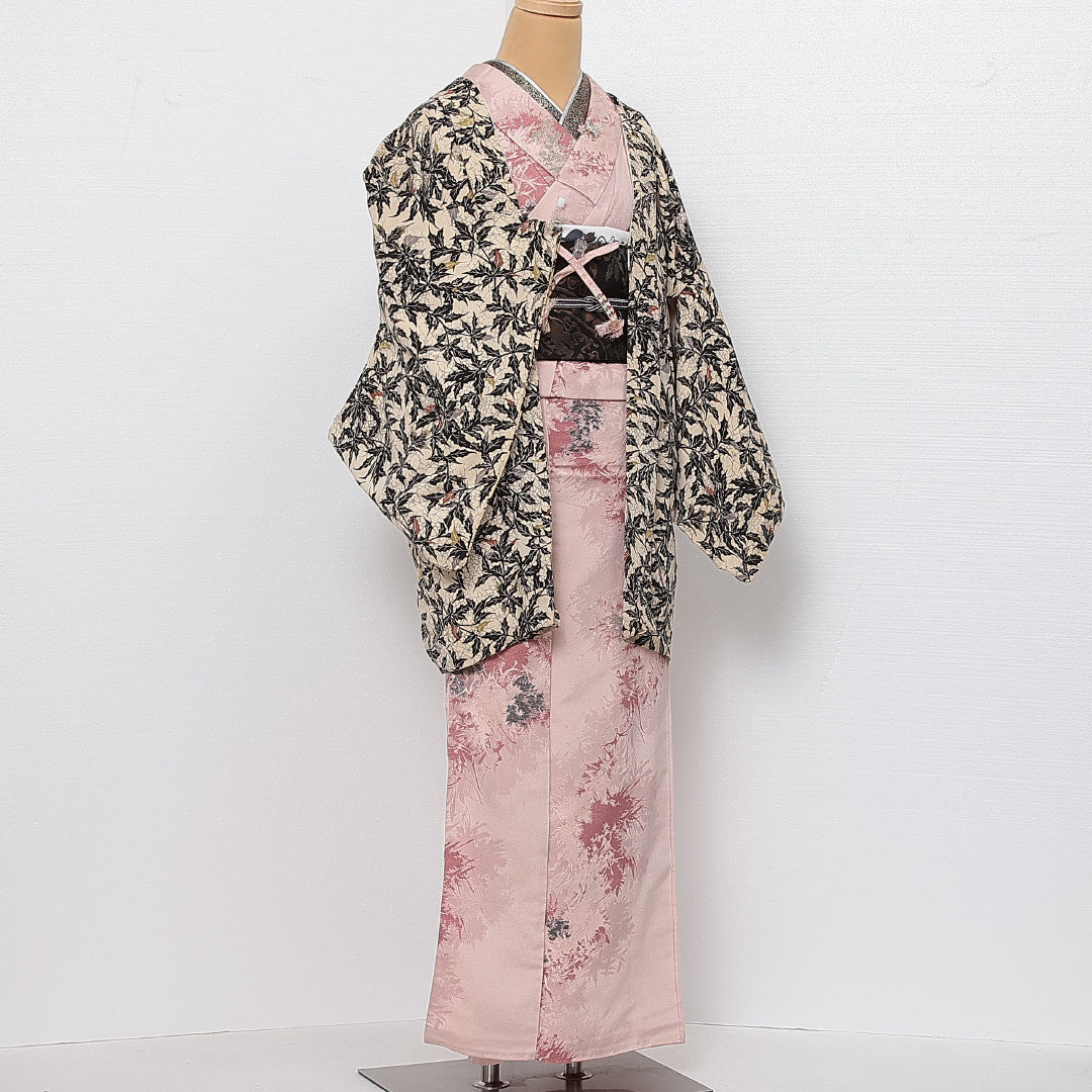 羽織 袷 身丈81cm 裄丈63cm 正絹 Cランク カジュアル Sサイズ 紐あり 創作柄 柊 クリーム系 HP 1232-13832