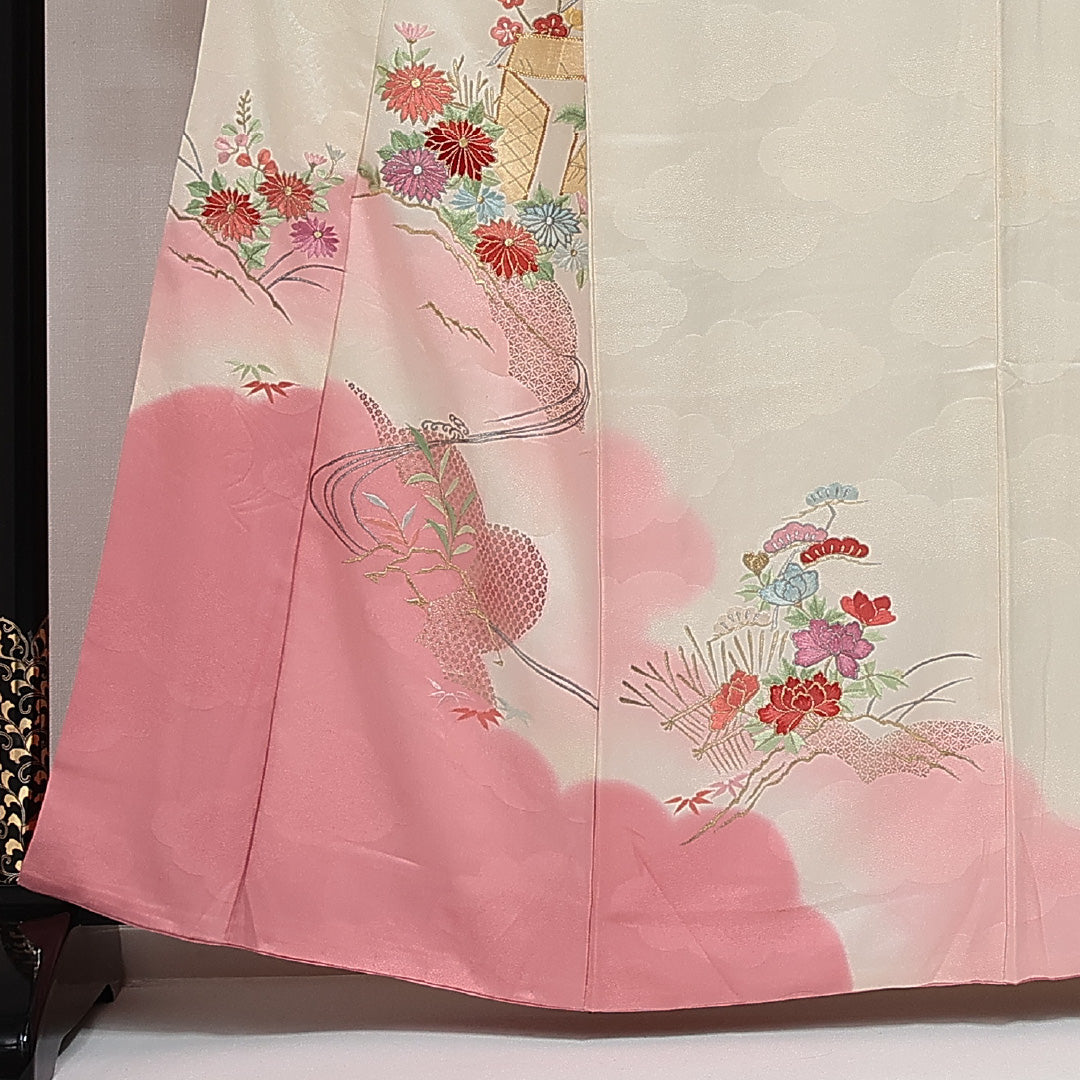 訪問着 袷 身丈161cm 裄丈63cm 正絹 Cランク セミフォーマル 広衿 Lサイズ 金駒刺繍 牡丹 松 クリーム系 LP 1217-14580