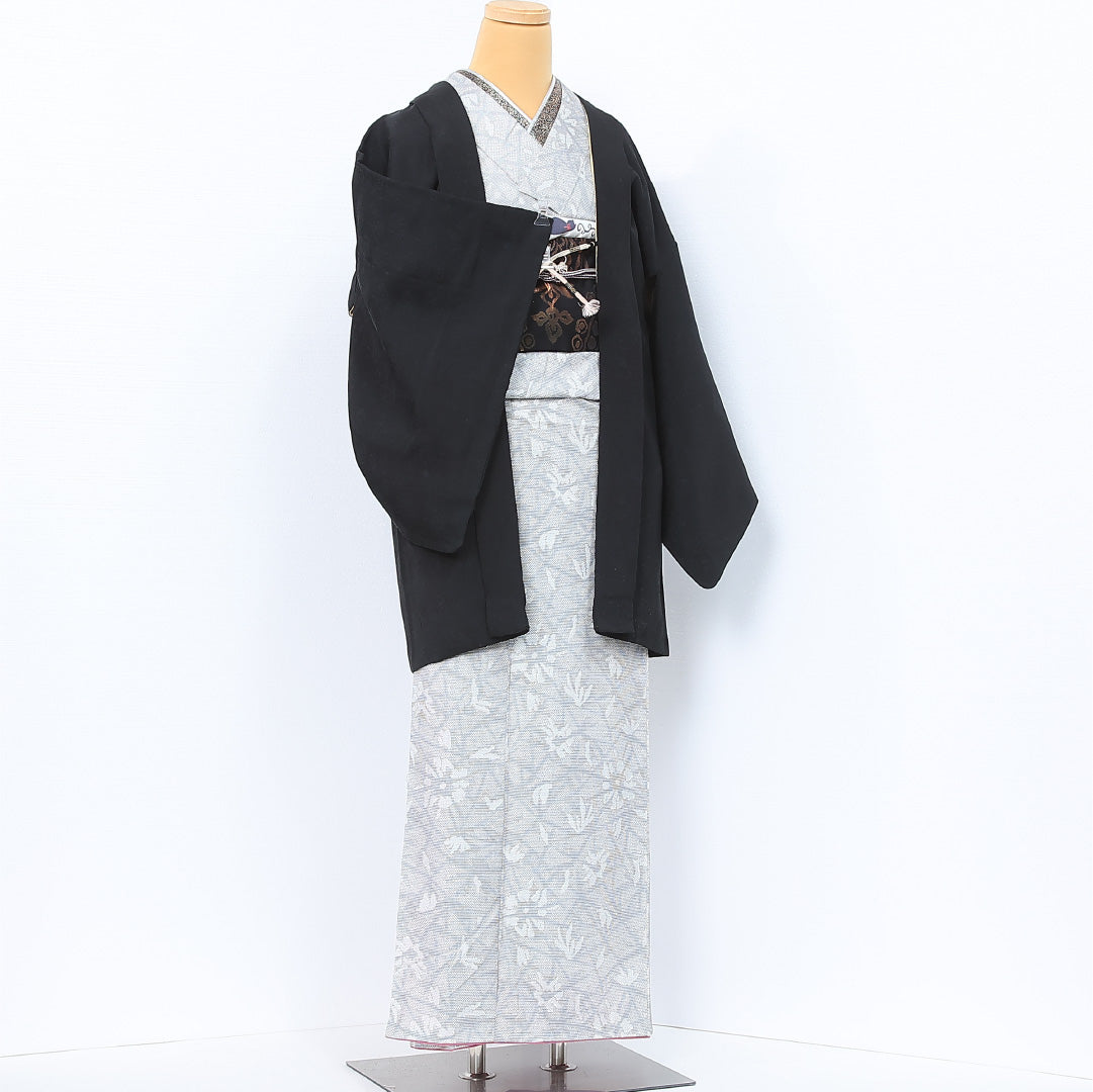 黒羽織 袷 身丈83cm 裄丈64cm 正絹 Bランク 一つ紋 (五三桐) セミフォーマル Mサイズ 紐あり 無地 黒系 RP 1233-12107