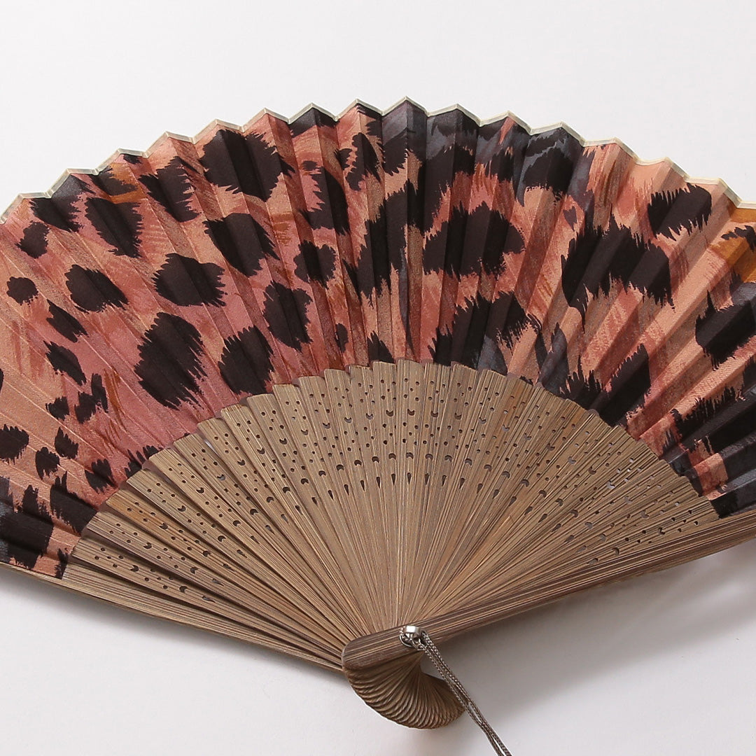 扇子 Aランク 生地扇子 カジュアル 豹柄 木製 和装小物 茶系 1240-00949