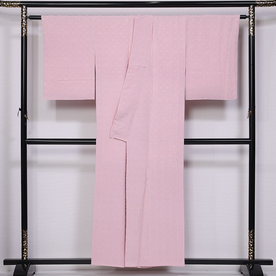 色無地 袷 身丈153cm 裄丈63cm 正絹 Sランク 一つ紋 (中陰五三桐) 紋意匠 (梅) セミフォーマル 広衿 Sサイズ 桔梗 紅葉 ピンク系 M4 1219-11381