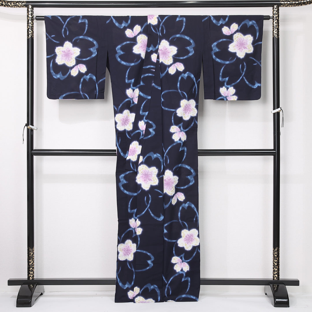 夏物 洗える着物 浴衣 夏物 身丈165cm 裄丈68cm ポリエステル Sランク カジュアル バチ衿 XLサイズ 肩当て 桜 紺系 RP 1225-12449