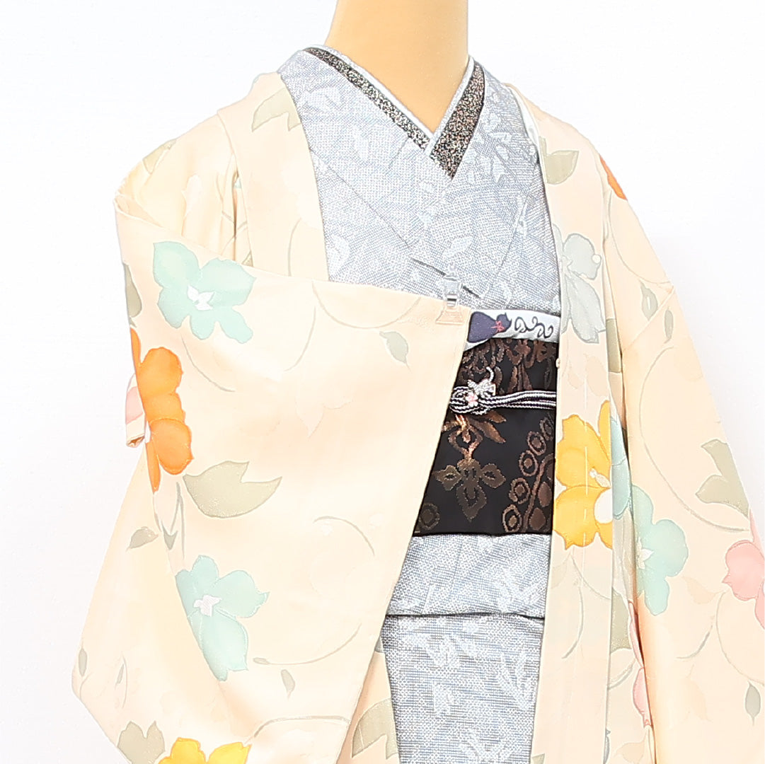羽織 袷 身丈78cm 裄丈61cm 正絹 Aランク カジュアル Sサイズ 雪輪 草花 ベージュ系 HP 1232-12105