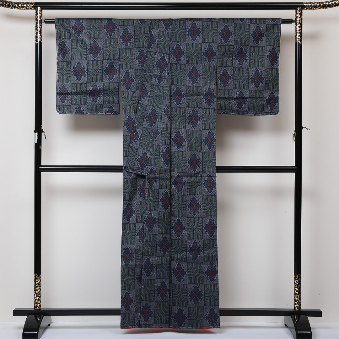 大島紬 袷 身丈159cm 裄68cm 正絹 グレー系 Aランク 証紙 1216-00524