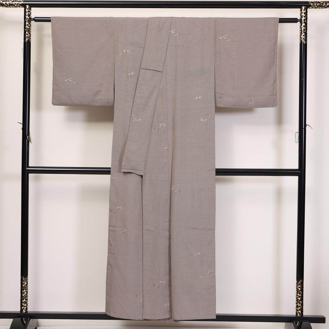 小紋 単衣 身丈152cm 裄63cm 正絹 肩当て 居敷当て 蜻蛉 ベージュ系 ちりめん Cランク 1215-02276