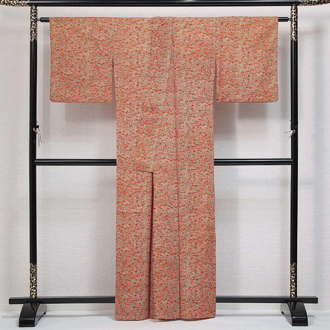 洗える着物 木綿の小紋 単衣 身丈162cm 裄丈65cm 木綿 Sランク インフォーマル 広衿 Lサイズ 肩当て 菊 笹 赤系 RP 1221-14776