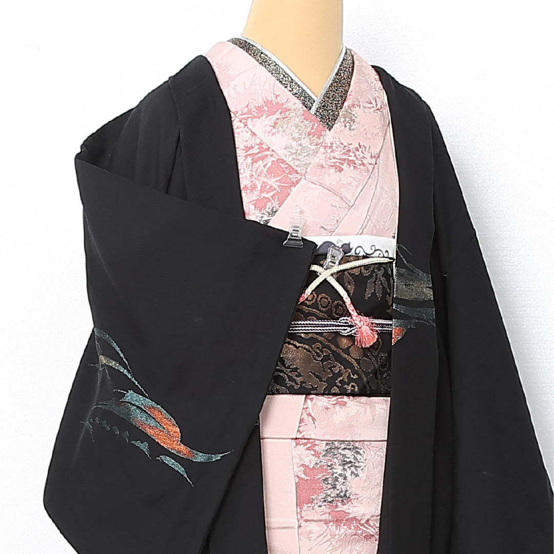黒羽織 袷 身丈81cm 裄丈62cm 正絹 Cランク 一つ紋 (蔦) セミフォーマル Sサイズ 紐あり 創作柄 黒系 LP 1233-12750
