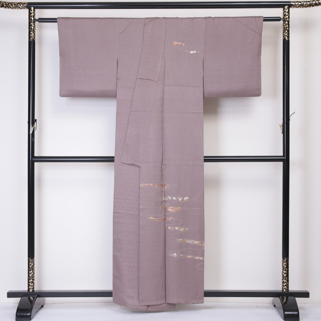 付下げ 袷 身丈156cm 裄丈62cm 正絹 Bランク 一つ紋 (蔓柏) セミフォーマル 広衿 Mサイズ 相良刺繍 エ霞 梅 笠松 茶系 RP 1218-04554