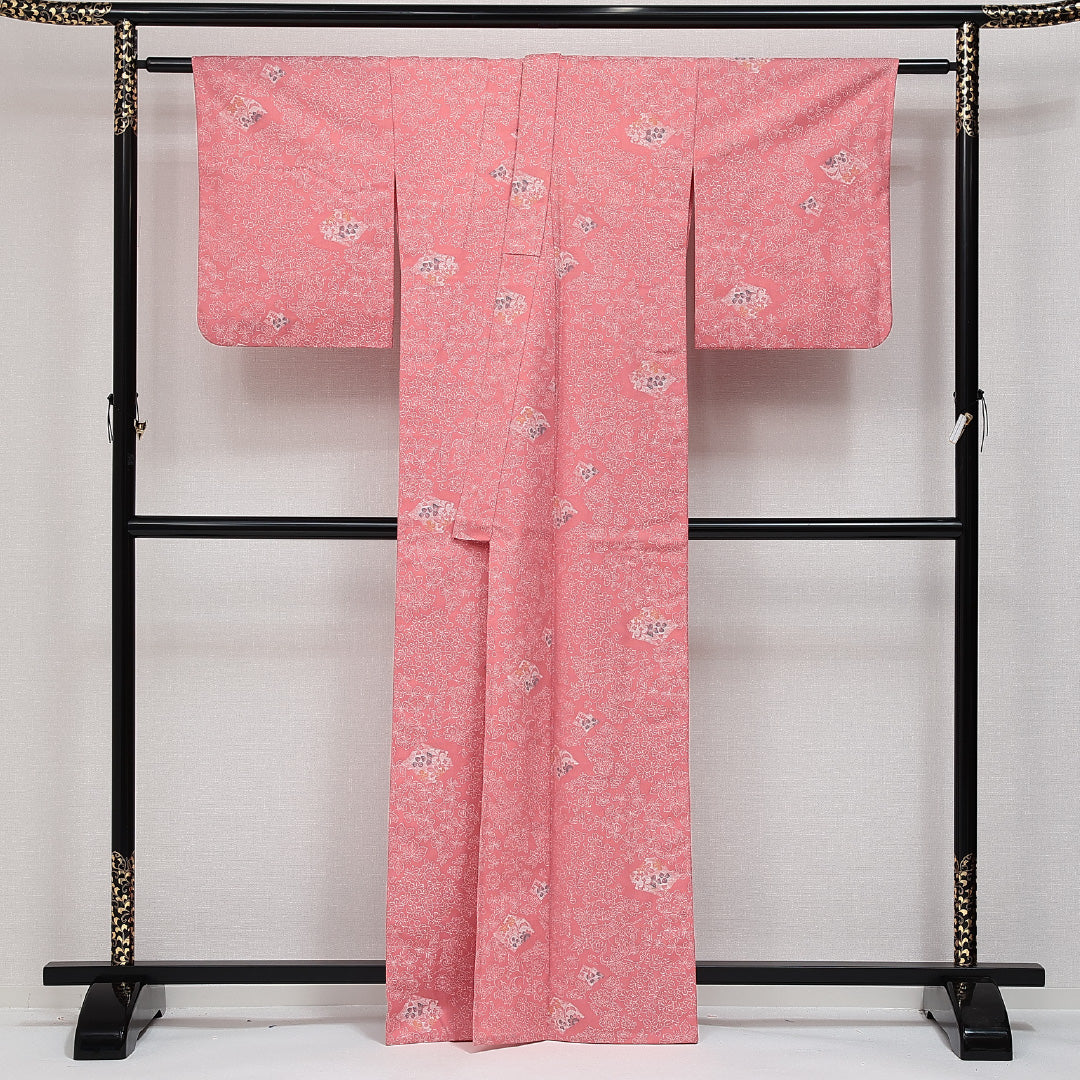 洗える着物 ウールの紬 単衣 身丈162cm 裄丈63cm ウール Sランク カジュアル バチ衿 Lサイズ 居敷当て 肩当て 梅 蔦 ピンク系 RP 1223-14355