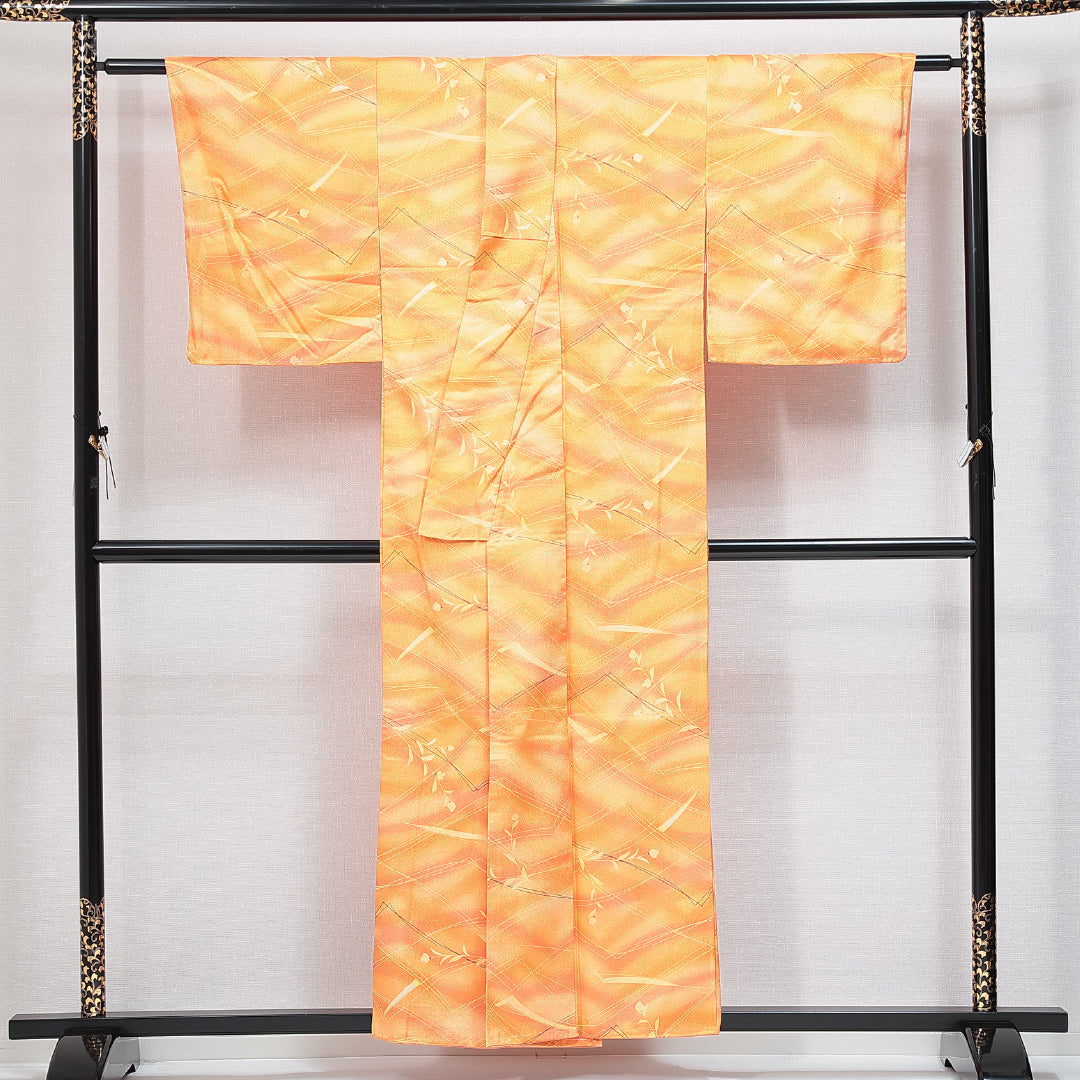 小紋 洗える着物 袷 身丈155cm 裄丈63cm ポリエステル Sランク Mサイズ 広衿 インフォーマル 花柄 黄系 朱系 1215-14775