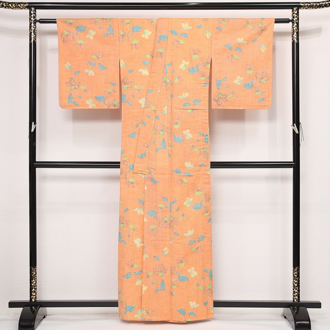 洗える着物 ウールの紬 単衣 身丈161cm 裄丈62cm ウール Aランク カジュアル バチ衿 Lサイズ 肩当て 花柄 朱系 RP 1223-13288