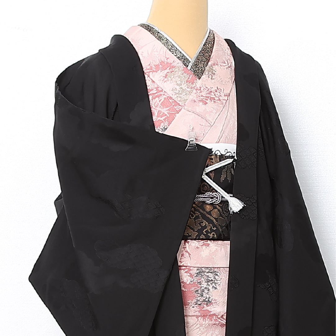 黒羽織 袷 身丈76cm 裄丈65cm 正絹 Sランク 一つ紋 (五三桐) セミフォーマル Mサイズ 紐あり 雲 亀甲 黒系 RP 1233-12753