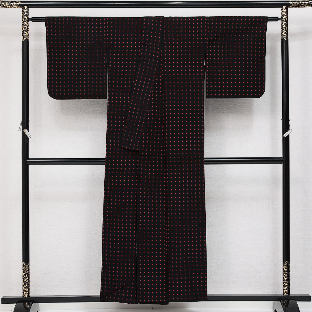 洗える着物 ウールの紬 単衣 身丈154cm 裄丈64cm ウール Sランク カジュアル 広衿 Sサイズ ドット 黒系 RP 1223-14578