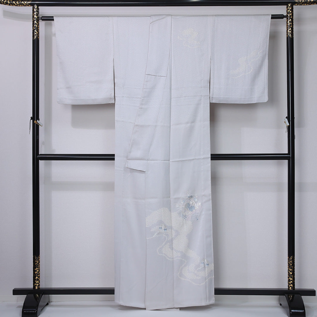 訪問着 身丈159cm 裄丈63cm Bランク M 正絹 単衣 広衿 一つ紋 梅鉢 蘇州刺繍 扇 菊 牡丹 部分絞り フォーマル グレー系 1212-12236