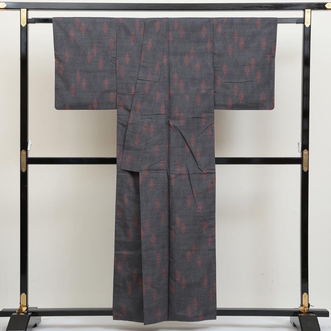 紬（真綿紬） 袷 身丈155cm 裄丈66cm 正絹 Aランク Mサイズ 広衿 カジュアル グレー系 1216-02824