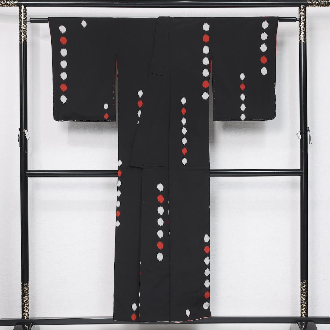 アンティーク お召 身丈152cm 裄丈63cm Aランク S 正絹 袷 バチ衿 ドット アンティーク 黒系 1215-11896