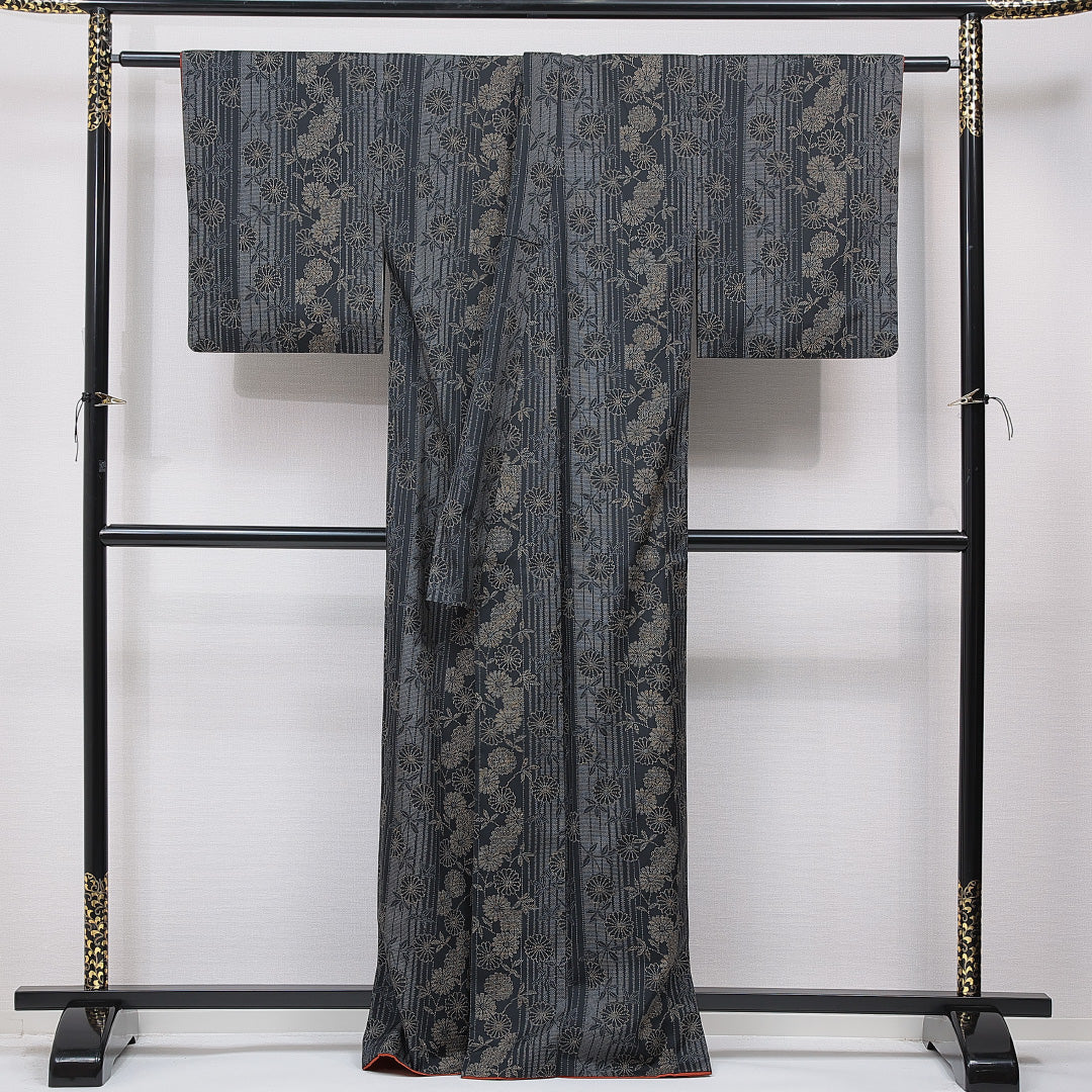 紬 袷 身丈165cm 裄丈64cm 正絹 Sランク カジュアル 広衿 XLサイズ 菊 グレー系 RP 1223-15630