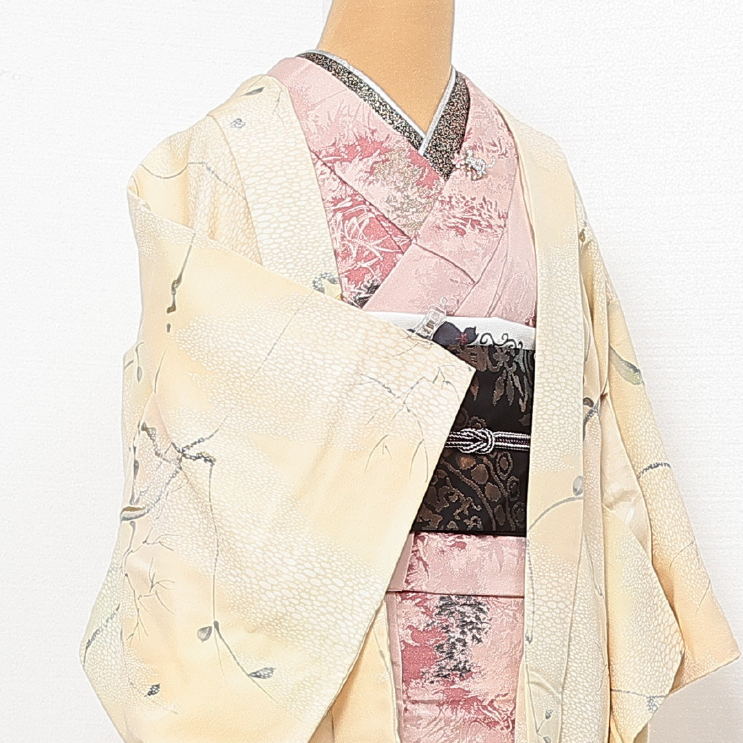 羽織 袷 身丈81cm 裄丈64cm 正絹 Bランク カジュアル Mサイズ 金彩 植物柄 クリーム系 HP 1232-13942