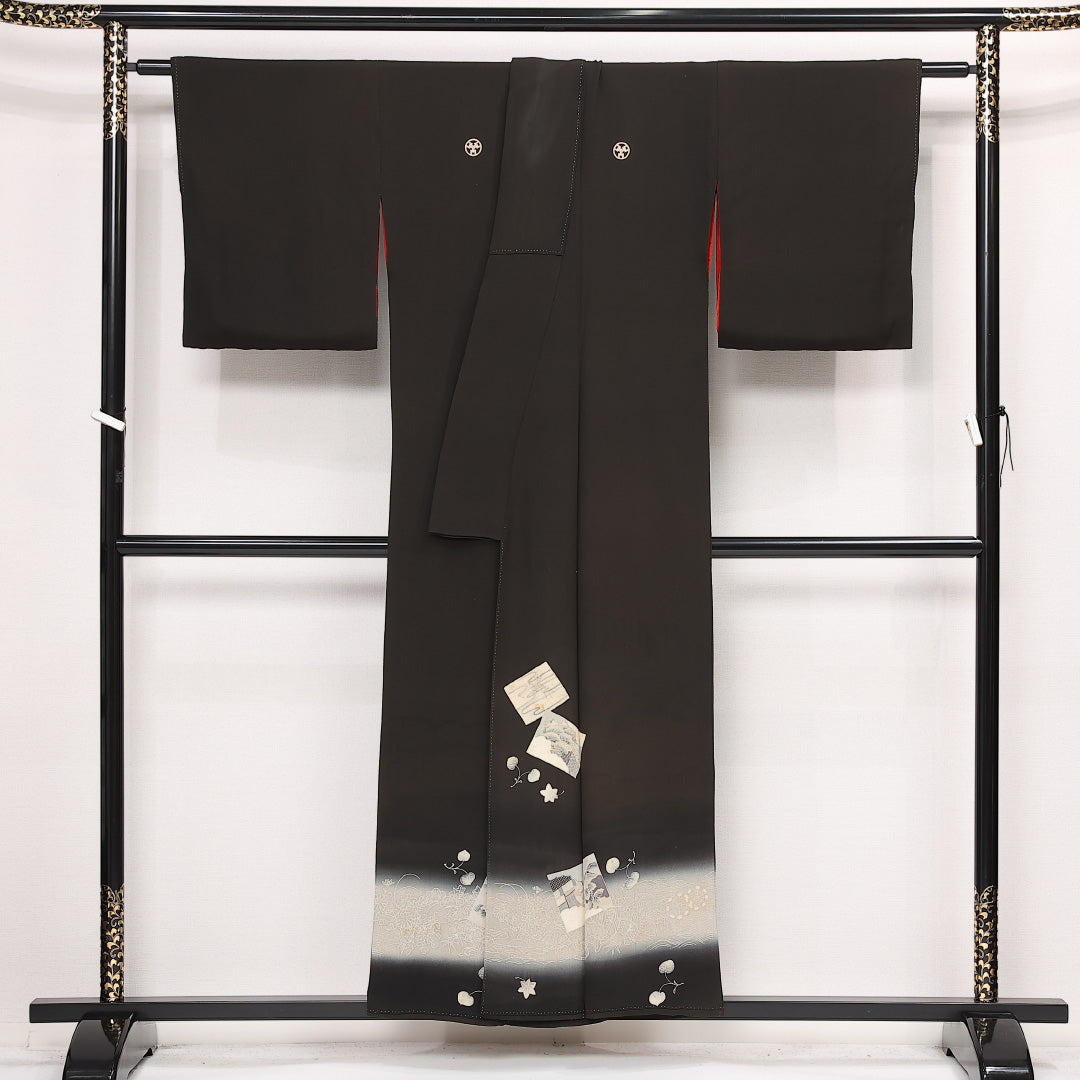 アンティーク 黒留袖 五つ紋 身丈153cm 裄丈64cm Dランク 正絹 袷 広衿 S 鬼灯 色紙 レトロ 遊び心 黒系 1211-F0574