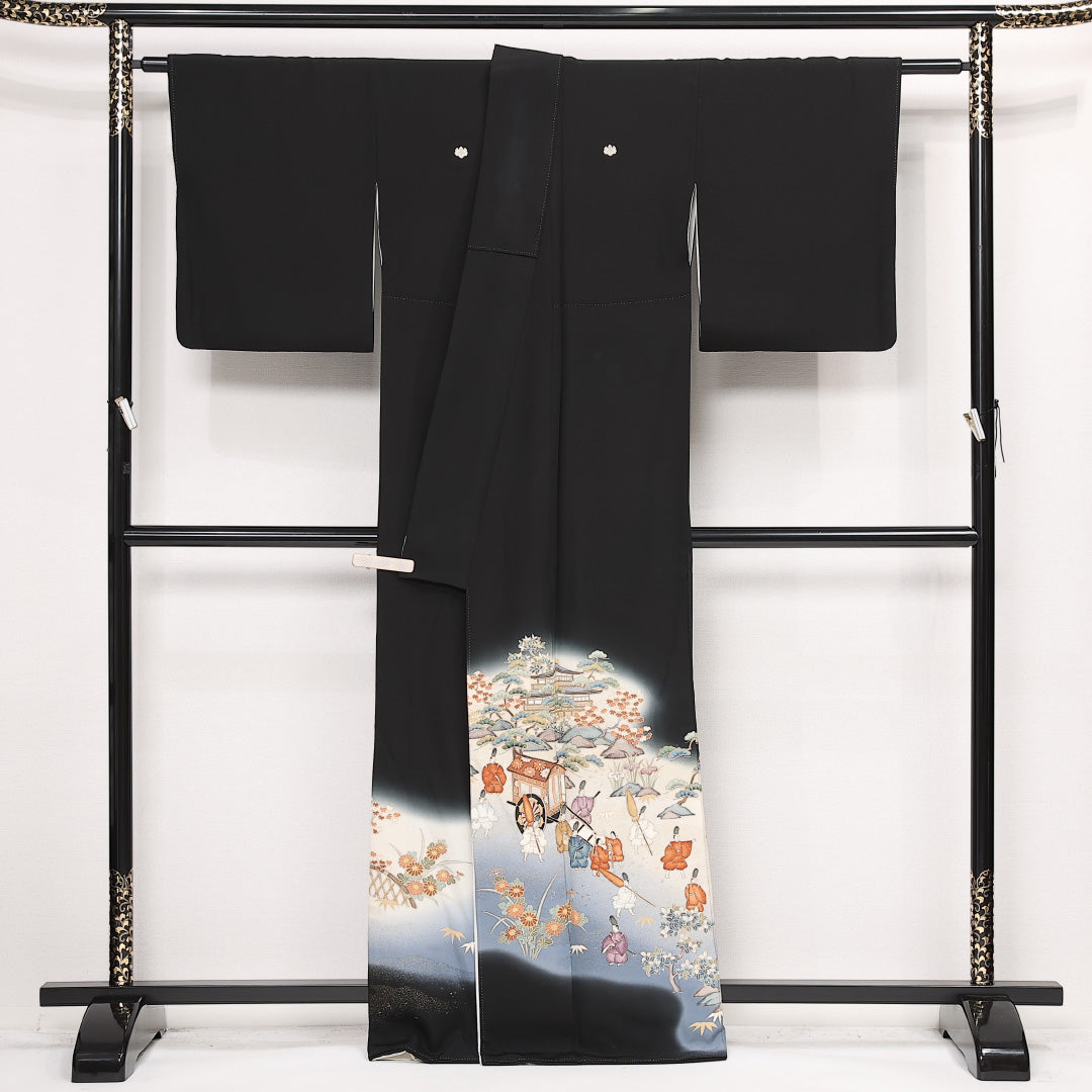 黒留袖 五つ紋 五三桐 身丈163cm 裄丈66.5cm Sランク 正絹 袷 比翼 広衿 L 京友禅 人物 京洛百景 吉祥文様 フォーマル 古典的 存在感 黒系 1211-F0572