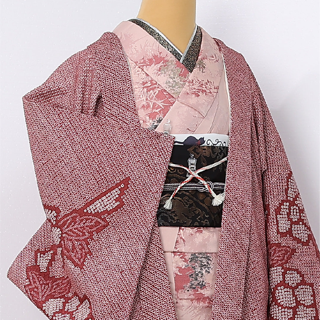 絵羽羽織 (総絞り) 袷 身丈80cm 裄丈65cm 正絹 Bランク インフォーマル Mサイズ 紐あり 花柄 赤系 LP 1234-12618