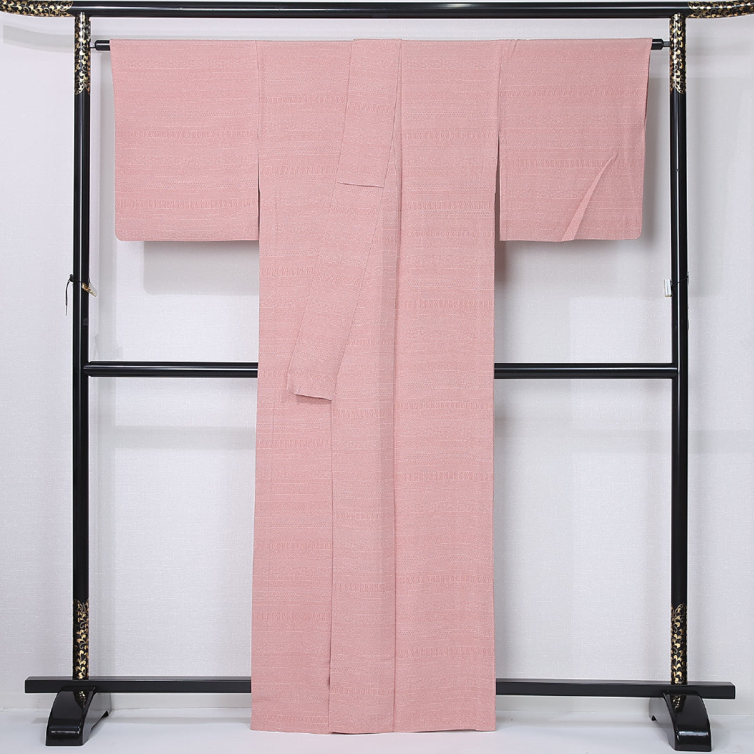 江戸小紋 身丈163cm 裄丈66cm Sランク L 正絹 単衣 広衿 証紙 居敷当て 両面染め ちりめん カジュアル ピンク系 1262-12289