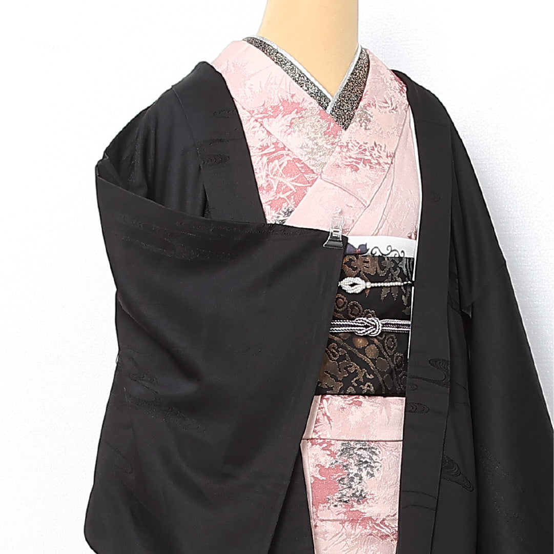 洗える着物 黒羽織 袷 身丈82cm 裄丈64cm ポリエステル Aランク 一つ紋 (五三桐) セミフォーマル Mサイズ 紐あり 流水 黒系 RP 1233-12745