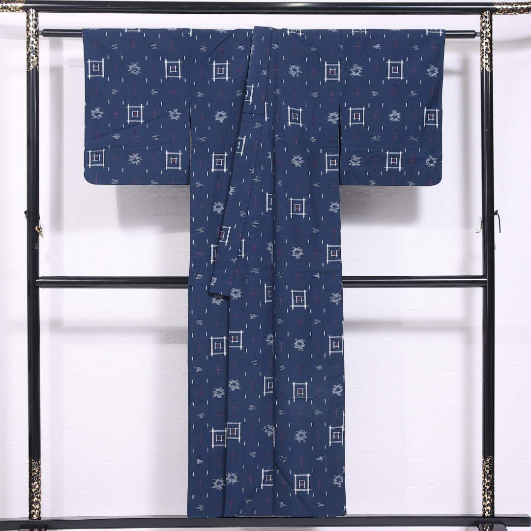 紬 単衣 身丈150cm 裄丈62cm 正絹 Bランク カジュアル バチ衿 Sサイズ 肩当て 井桁 紺系 RP 1223-11664