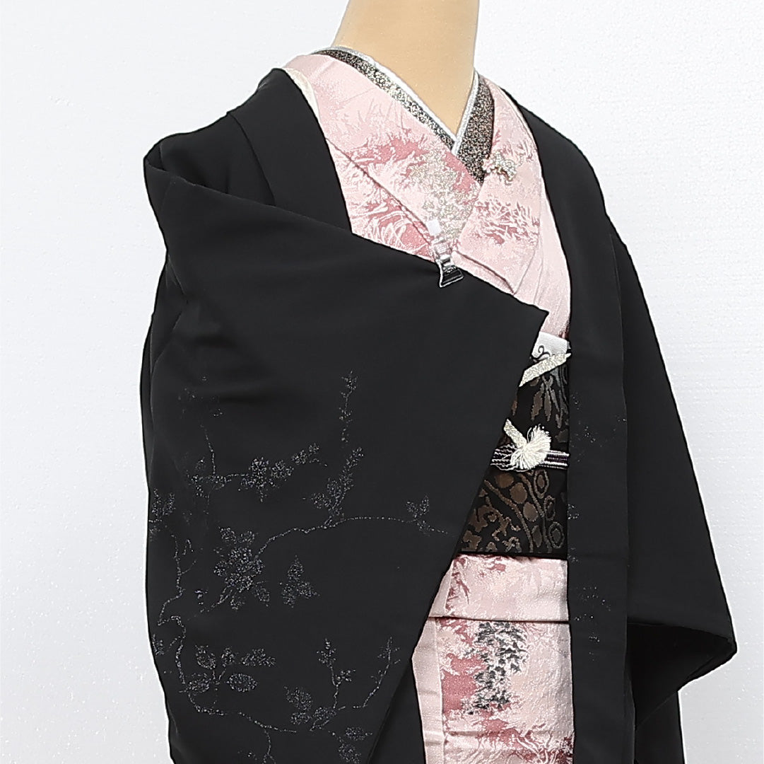 黒羽織 袷 身丈78cm 裄丈63cm 正絹 Sランク 一つ紋 (丸に蔦) セミフォーマル Sサイズ 漆糸 紐あり 植物柄 黒系 RP 1233-13422