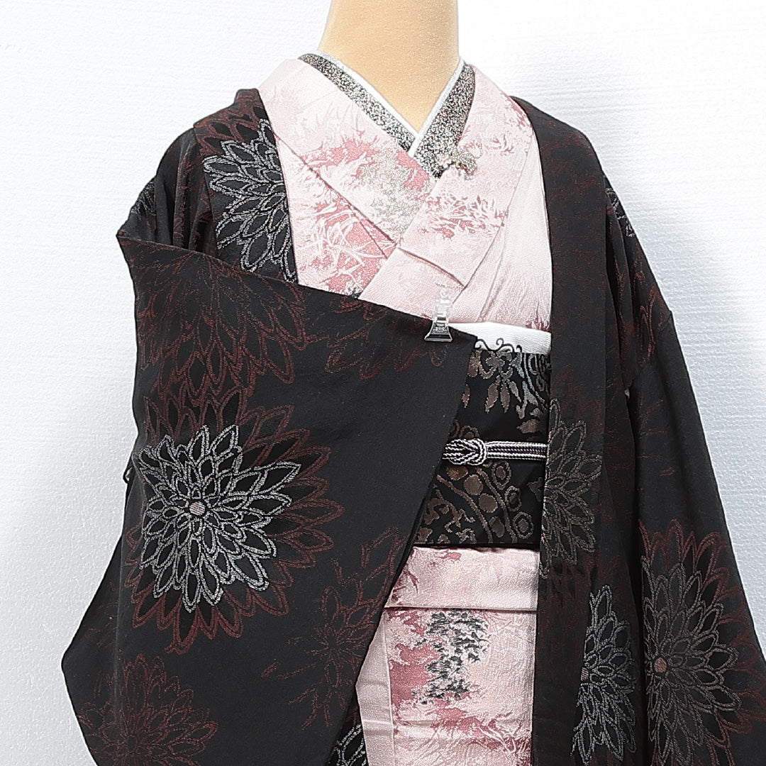 黒羽織 袷 身丈85cm 裄丈62cm 正絹 Sランク 一つ紋 (桔梗) セミフォーマル Sサイズ 漆糸 菊 黒系 RP 1233-14698