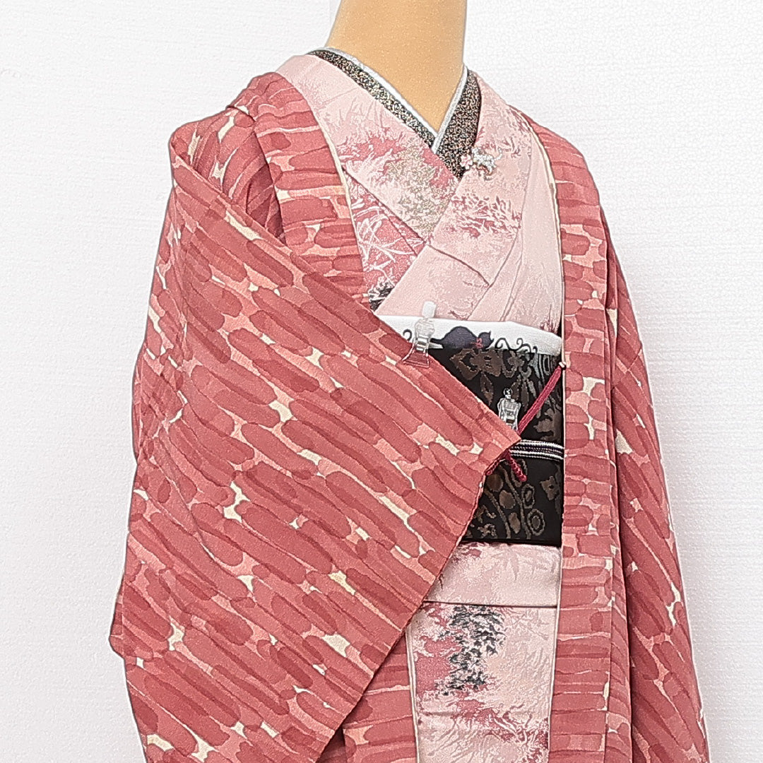 羽織 袷 身丈72cm 裄丈62cm 正絹 Cランク カジュアル Sサイズ 紐あり 創作柄 ピンク系 HP 1232-13901