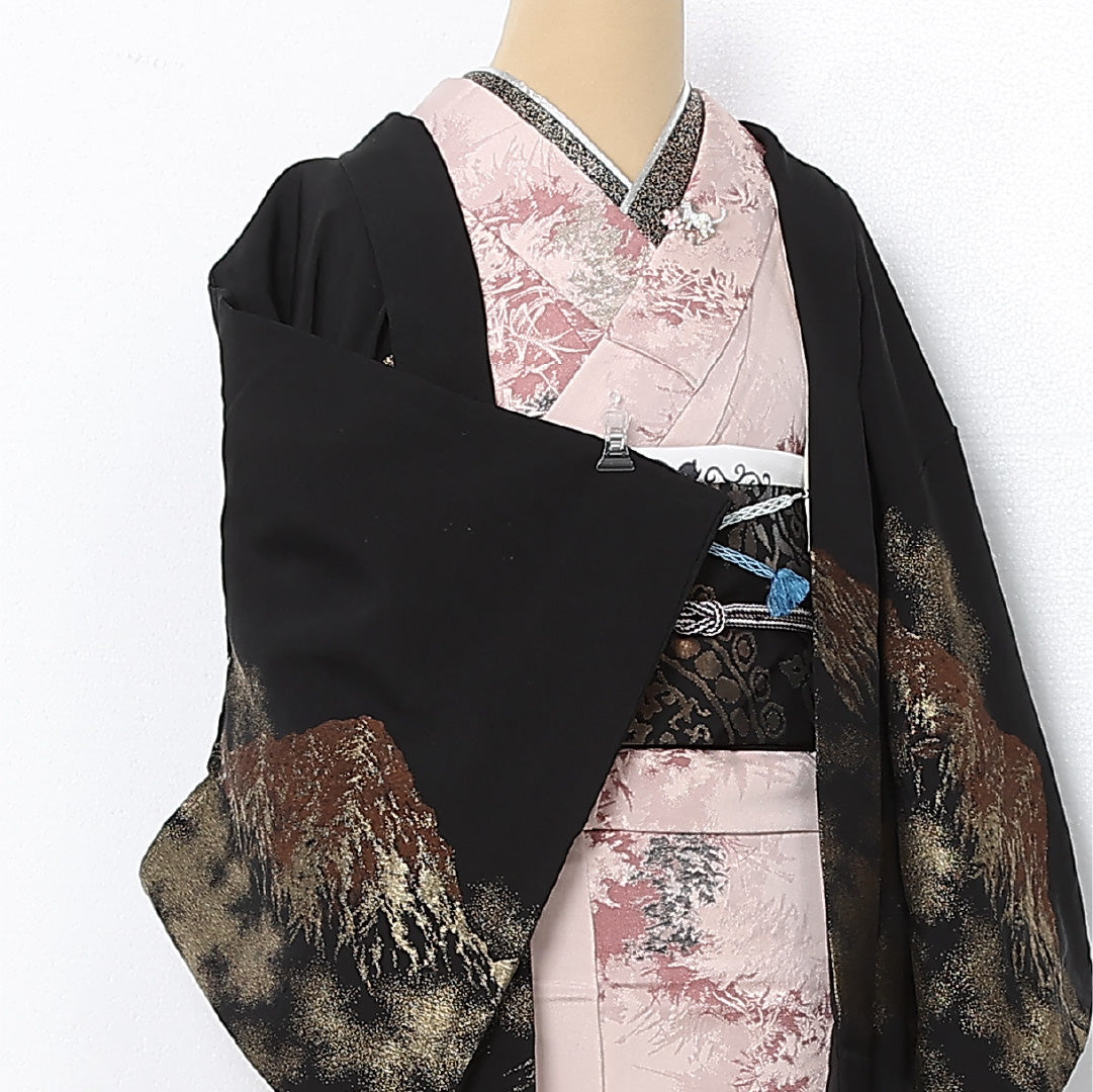 黒羽織 袷 身丈78cm 裄丈64cm 正絹 Bランク 一つ紋 (蔦) セミフォーマル Mサイズ 紐あり 山 黒系 RP 1233-12788