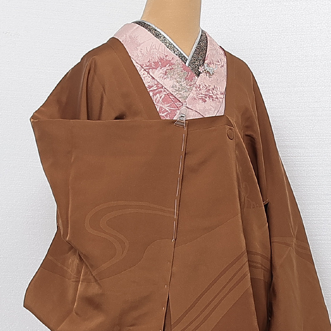 未使用品 道行コート 袷 身丈90cm 裄丈65cm 正絹 Nランク インフォーマル Mサイズ 織り出し 絵羽 ポケットあり しつけ糸 波頭 茶系 RP 1237-13829