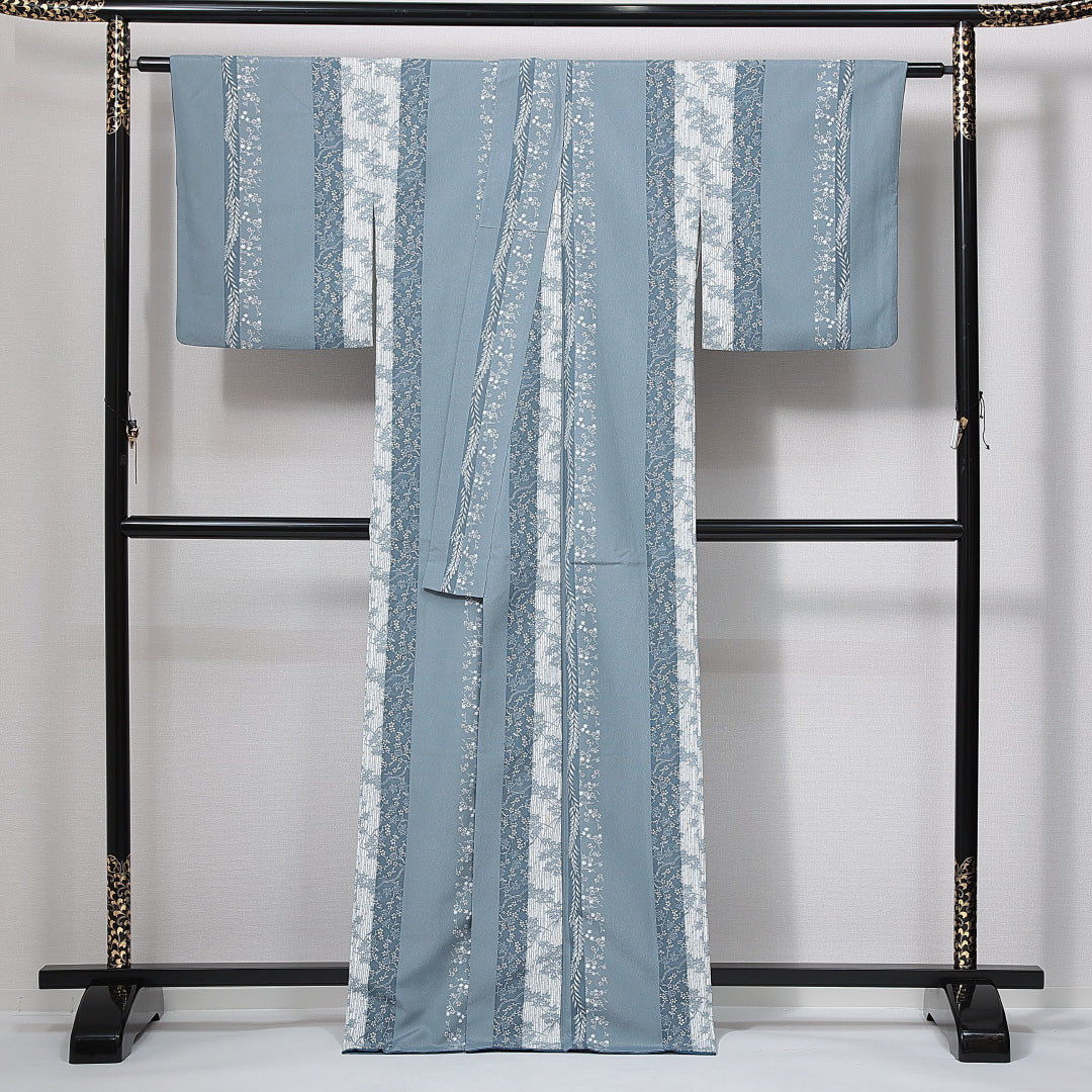 小紋 洗える着物 袷 身丈167cm 裄丈62cm ポリエステル Bランク XLサイズ 広衿 インフォーマル 梅 縞 グレー系 1215-15004