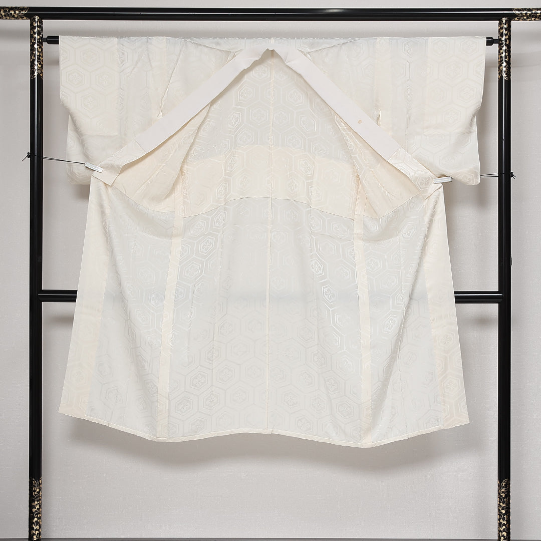 長襦袢 無双袖 身丈127cm 裄丈64cm 正絹 Aランク Mサイズ 亀甲 古典的 気品 白系 M4 1239-13439