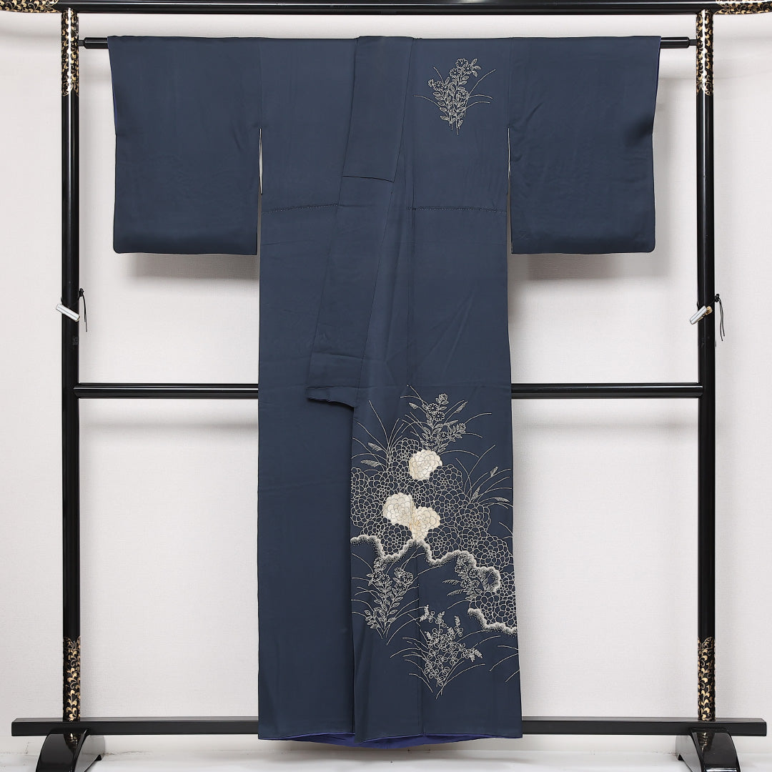 訪問着 袷 身丈148cm 裄丈61cm Aランク 正絹 広衿 XSサイズ セミフォーマル 蘇州刺繍 菊 上品 落ち着き 紺系 1212-13597
