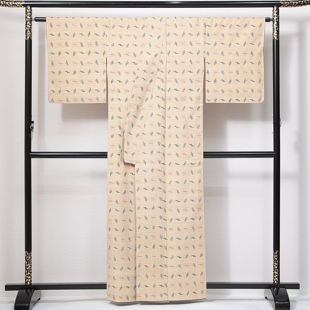 真綿紬 袷 身丈158cm 裄丈65cm 正絹 Sランク カジュアル 広衿 Mサイズ 抽象柄 クリーム系 RP 1223-14988