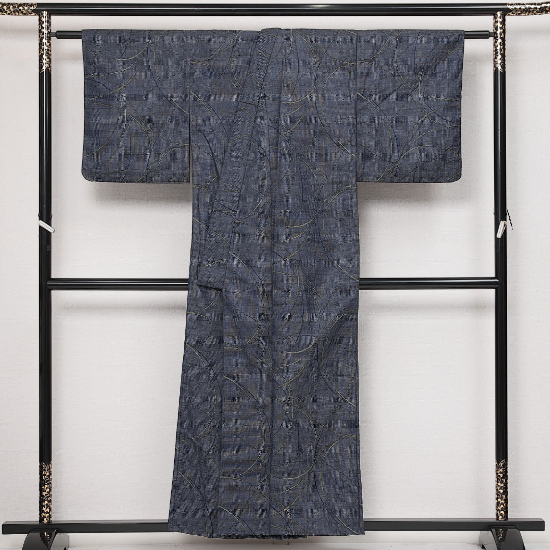 洗える着物 ウールの紬 単衣 身丈152cm 裄丈65cm ウール Aランク カジュアル Sサイズ 居敷当て 創作柄 紺系 HP 1223-13978