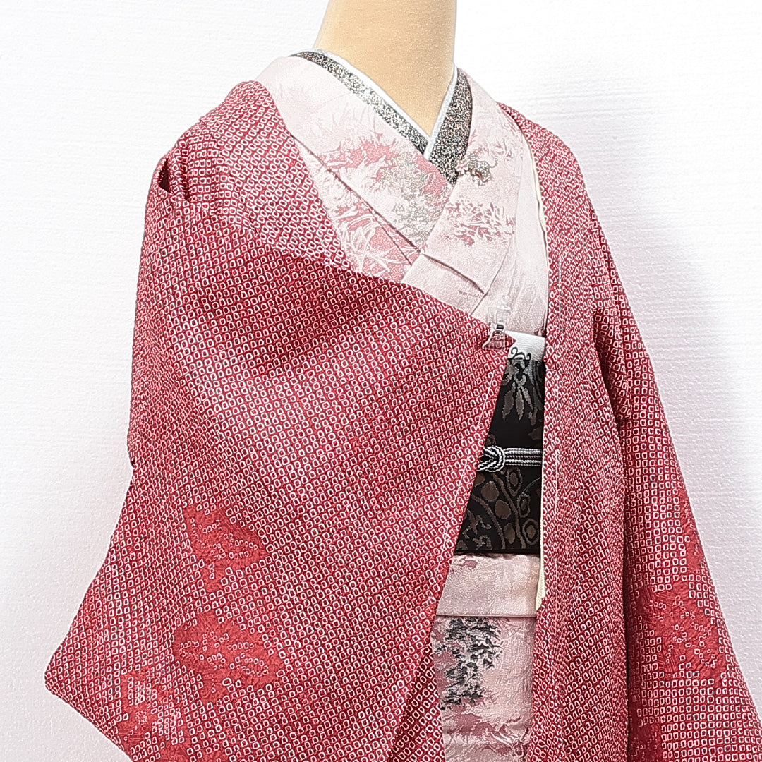 未使用品 絵羽羽織 袷 身丈78cm 裄丈64cm 正絹 Nランク インフォーマル Mサイズ 絵羽羽織 しつけ糸 花柄 赤系 RP 1234-14690