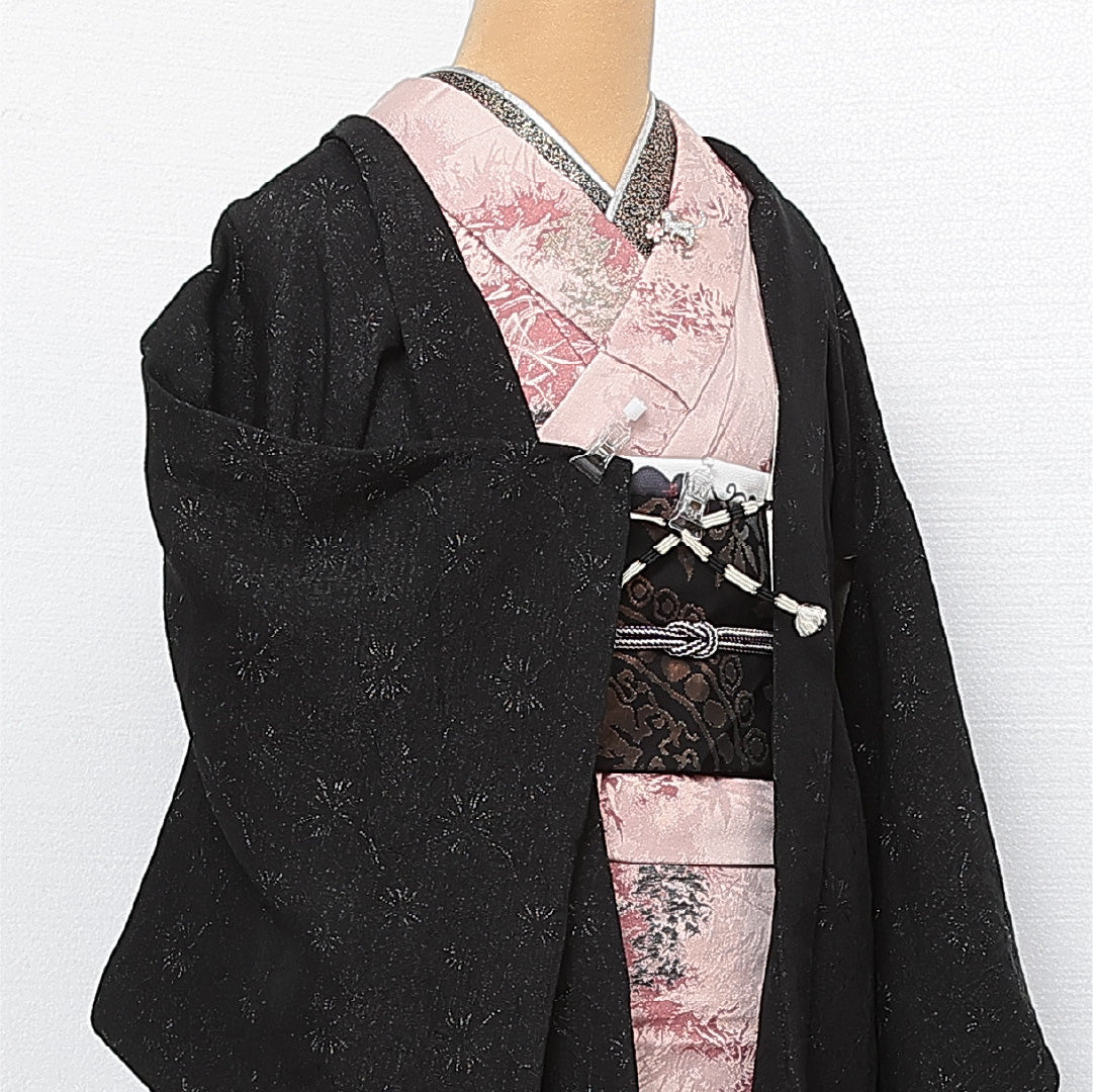 黒羽織 袷 身丈79cm 裄丈63cm 正絹 Sランク 一つ紋 (剣片喰) セミフォーマル Sサイズ 紐あり 植物柄 黒系 RP 1233-13782