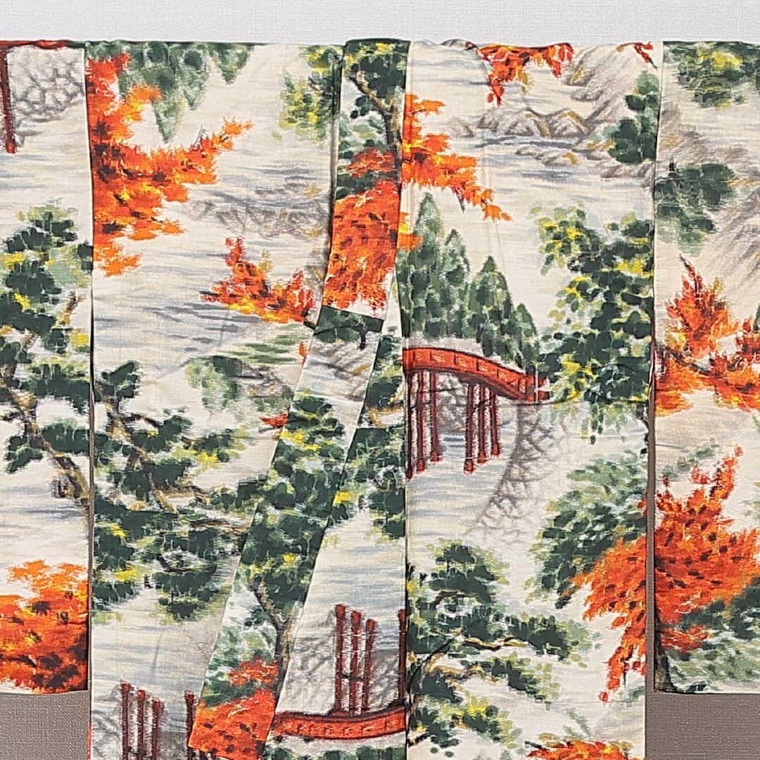 アンティーク 紬（銘仙） 袷 身丈144cm 裄丈61cm 正絹 Aランク XSサイズ バチ衿 橋 松 クリーム系 多色系 1216-15624