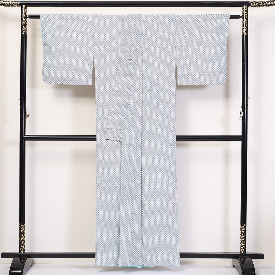 洗える着物 小紋 袷 身丈158cm 裄丈64cm ポリエステル Bランク インフォーマル 棒衿 Mサイズ 菊 グレー系 HP 1221-14006