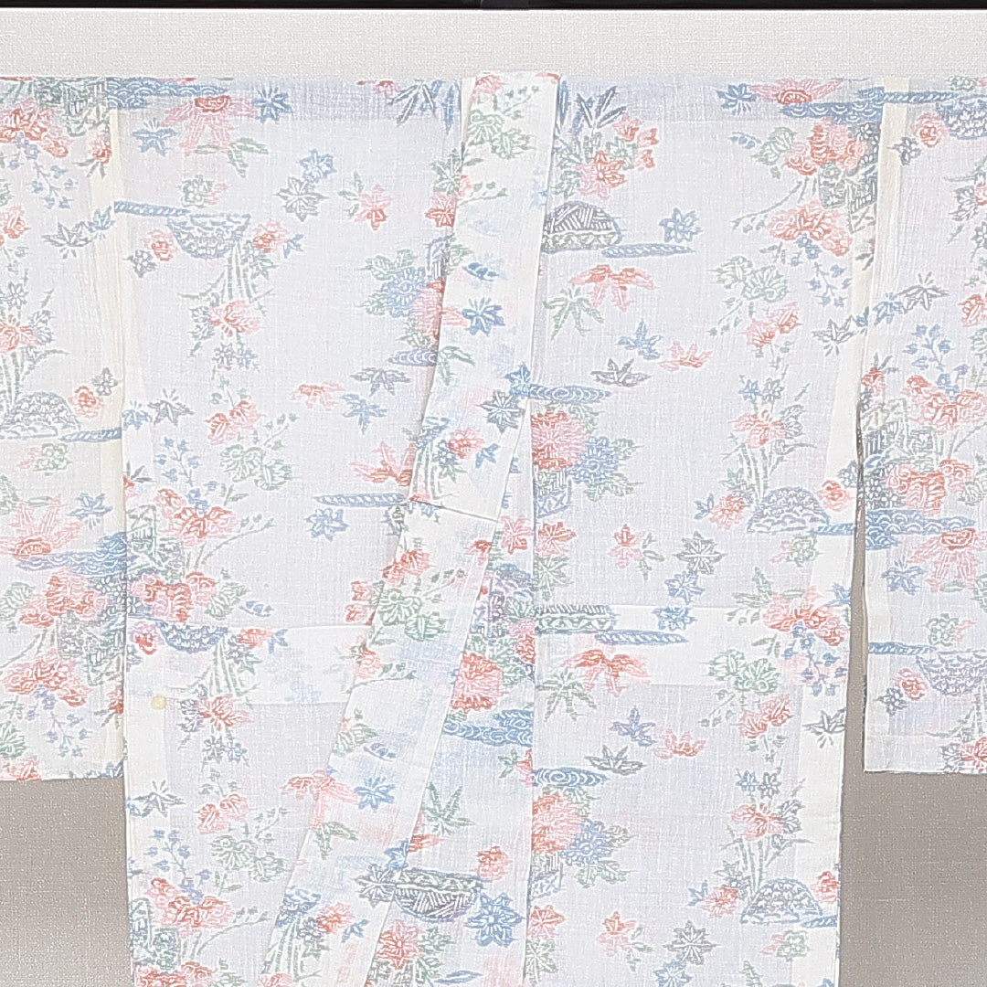 麻の紬 夏物 洗える着物 夏物 身丈159cm 裄丈65cm 麻 Bランク Mサイズ バチ衿 カジュアル 菊 紅葉 白系 1216-14591