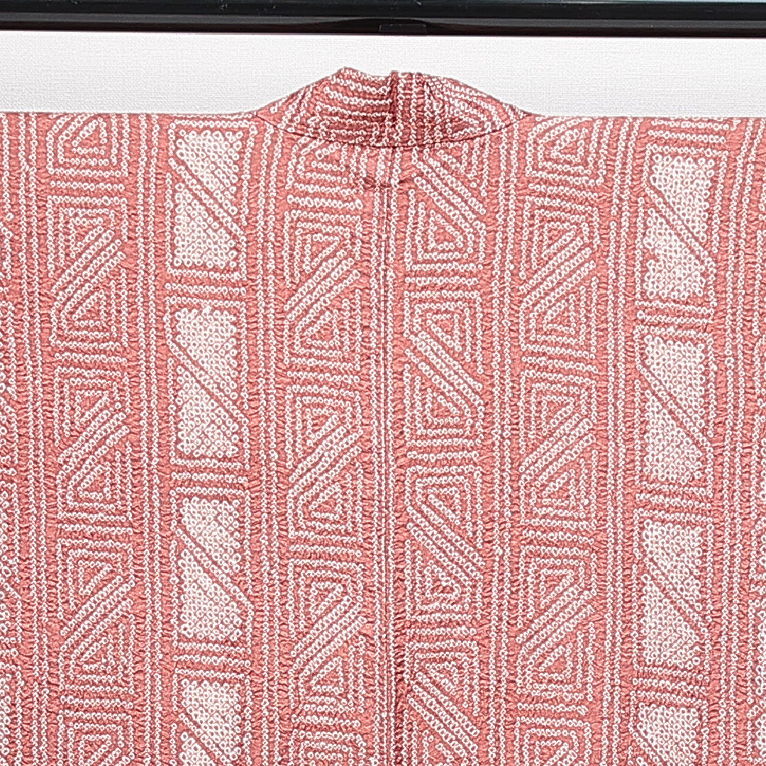 羽織（総絞り） 袷 身丈81cm 裄丈64cm 正絹 Aランク Mサイズ インフォーマル 紐あり 抽象柄 ピンク系 赤系 1217-14847