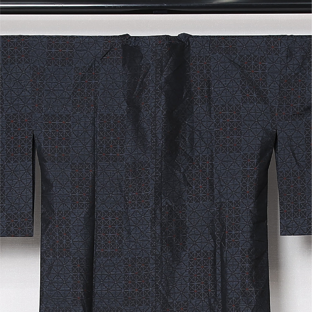 道行コート (大島紬) 袷 身丈87cm 裄丈64cm 正絹 Sランク インフォーマル Mサイズ ポケットあり 麻の葉 幾何学柄 黒系 RP 1237-12702