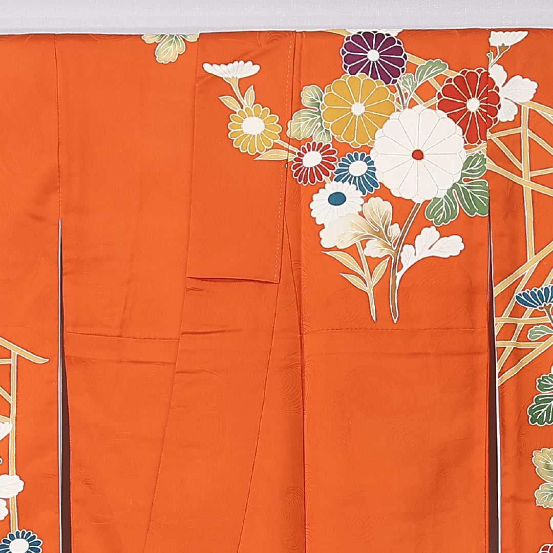 振袖 身丈154cm 裄丈64.5cm Sランク 正絹 袷 広衿 S 金駒刺繍 菊 フォーマル 古典的 鮮やか 朱系 1213-F0455
