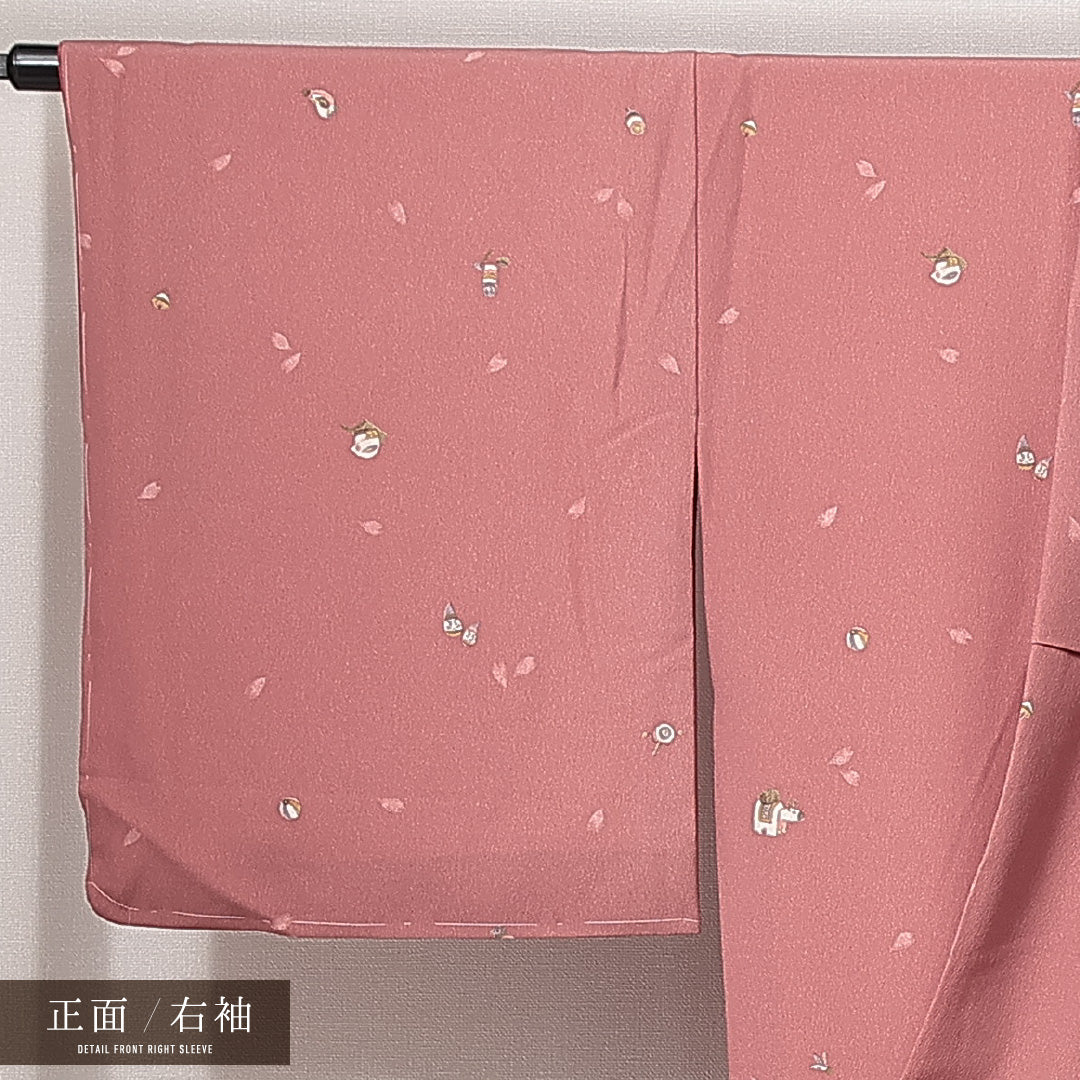 小紋 洗える着物 袷 身丈168cm 裄丈67cm ポリエステル Sランク XLサイズ 広衿 インフォーマル 猫 桜 ピンク系 1215-14826